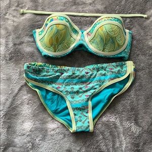 Maaji 2-piece - bottom: large, top: xlarge